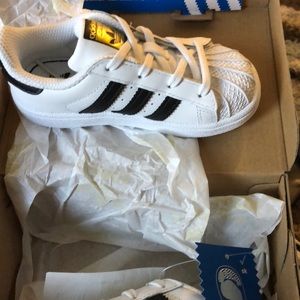 Adidas super star kids size 7K